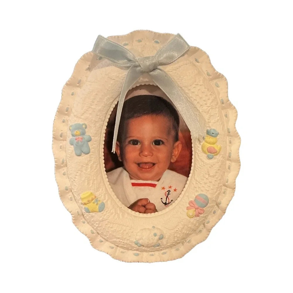 Russ Berrie Vintage Oval Baby Picture Frame White Eyelet Lace Blue Bow Pastel